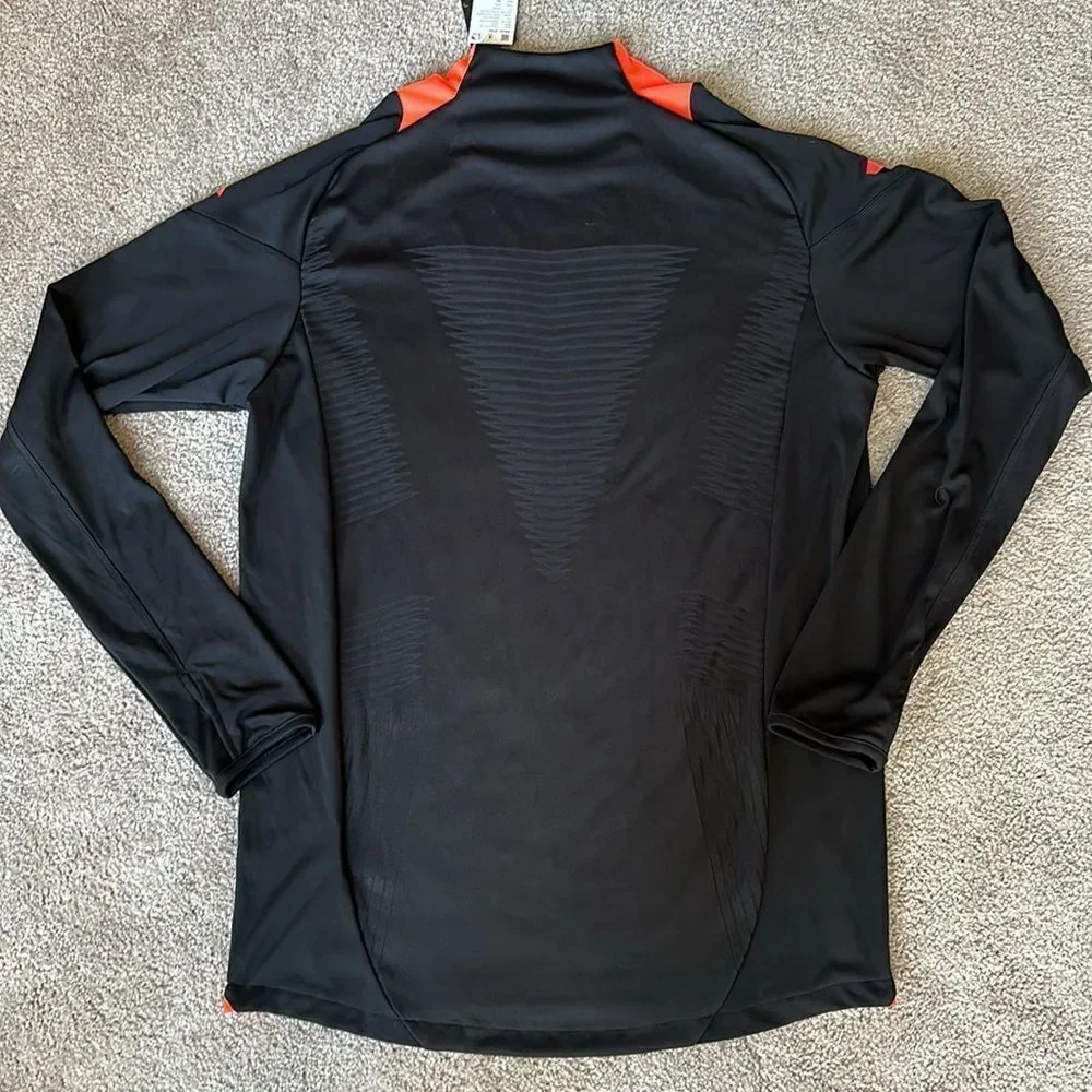 Adidas Men’s Tiro 24 Training Top!